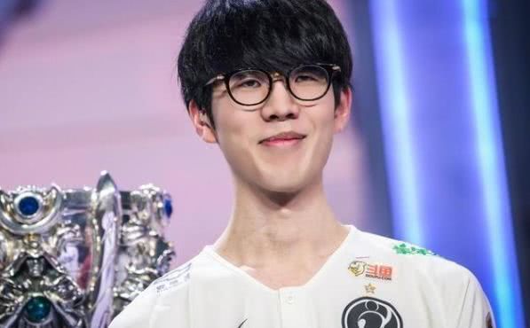 英雄联盟赛事官宣：2月28日起恢复上海及杭州主场线下观赛